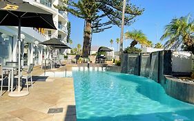 Peninsula All Suite Hotel By Dream Resorts