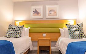 Peninsula All Suite Hotel By Dream Resorts